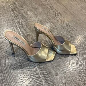 Steve Madden Metallic Gold Heels